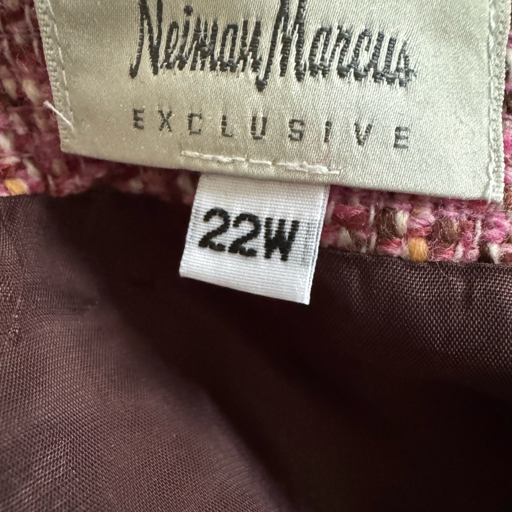 Neiman Marcus Rose Tweed Midi Skirt - Picture 2 of 5